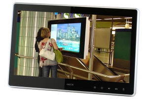 18.5" Fanless Multi-Touch Window Computer with O